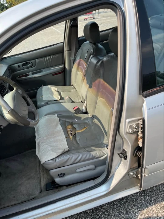 2000 Buick Century - Image 7 of 7