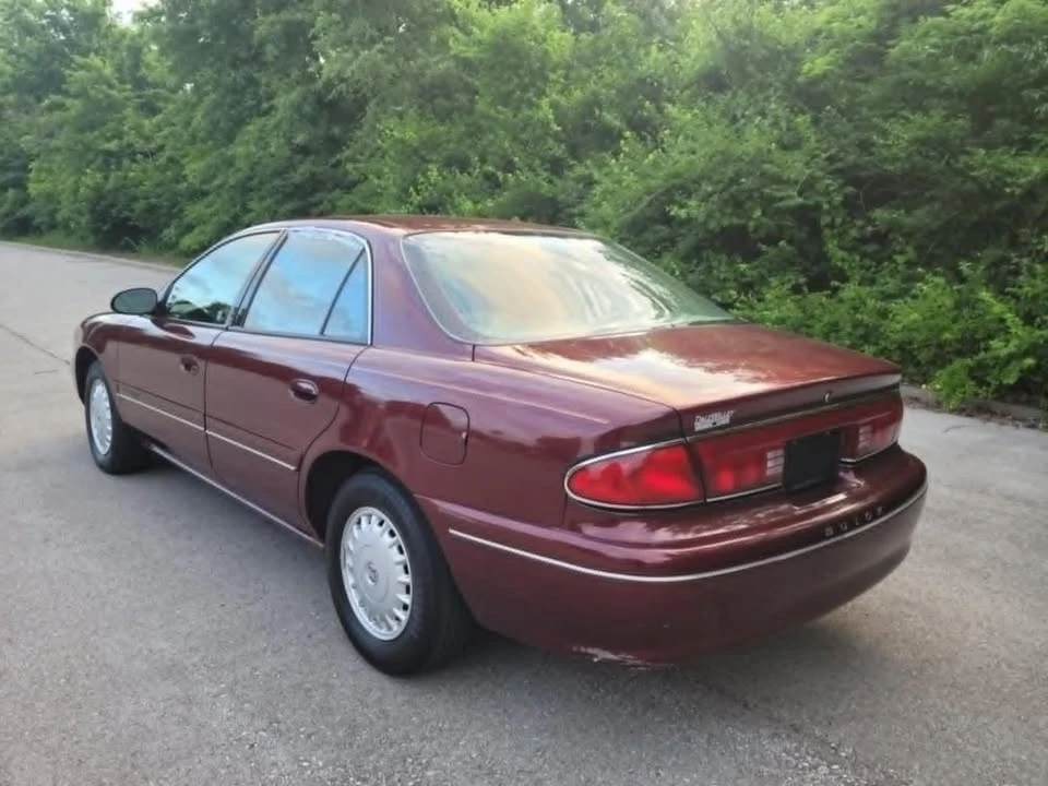 2000 Buick Century - Image 4 of 19