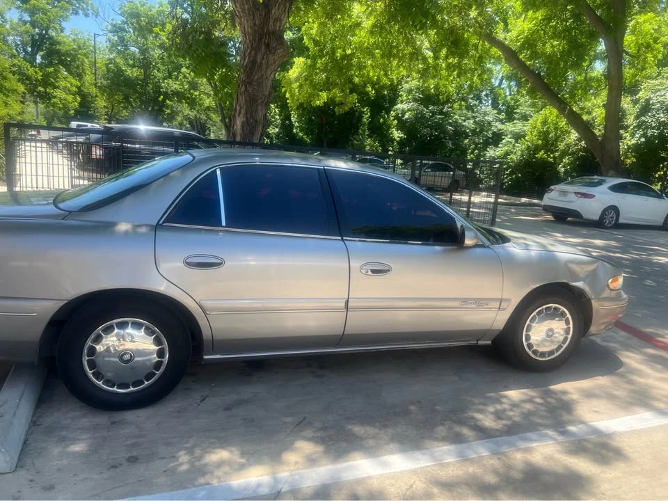 2000 Buick Century - Image 3 of 4
