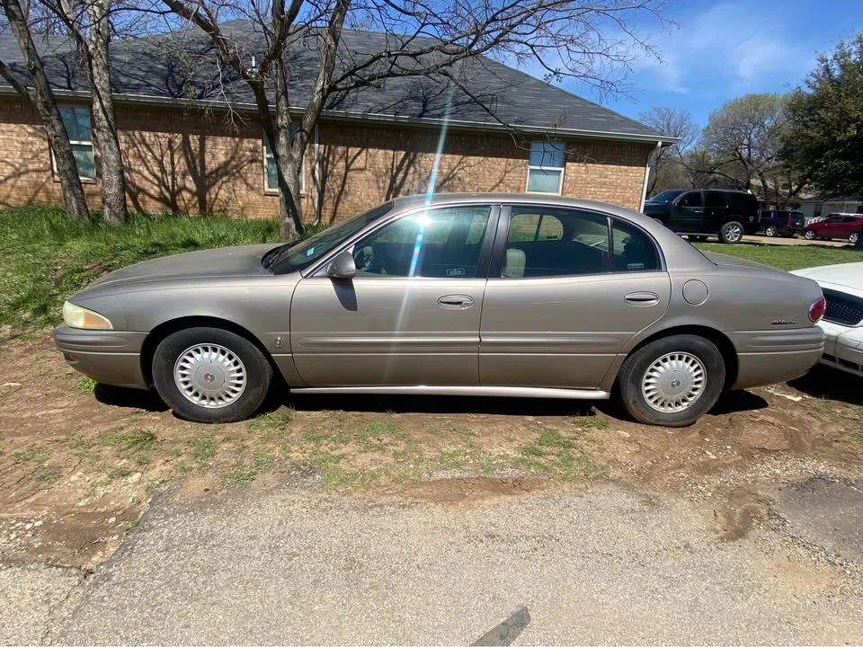 2000 Buick LeSabre - Image 2 of 7