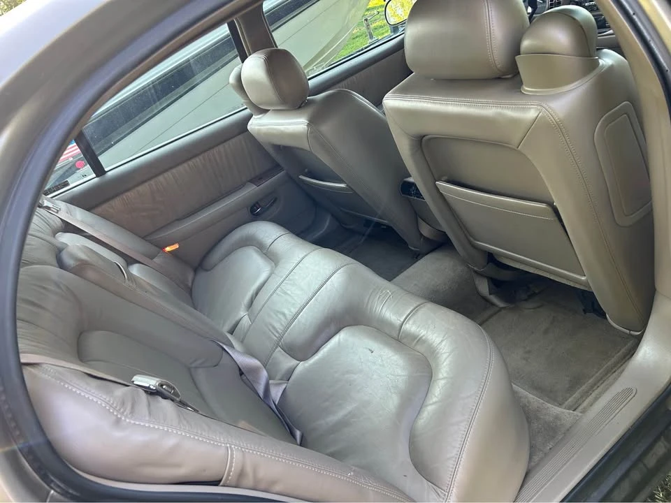 2000 Buick Park Avenue - Image 6 of 9