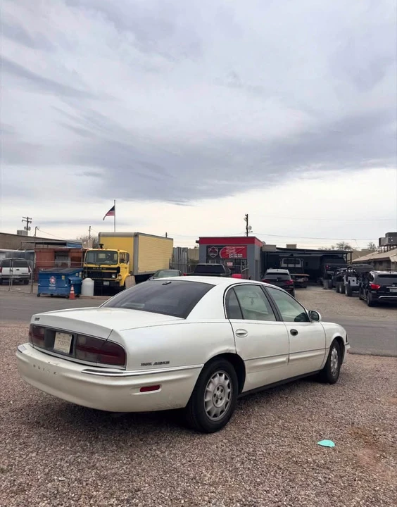 2000 Buick Park Avenue - Image 3 of 4