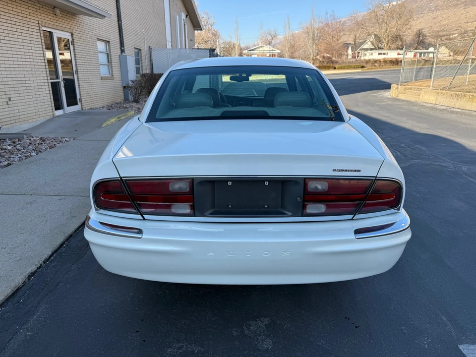 2000 Buick Park Avenue - Image 28 of 31