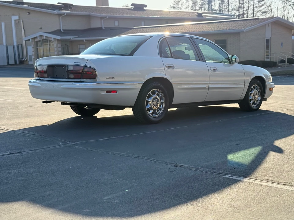 2000 Buick Park Avenue - Image 16 of 31