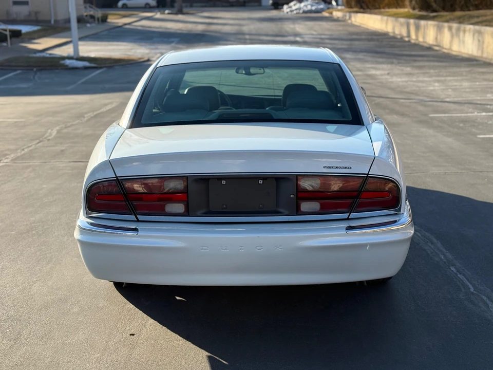 2000 Buick Park Avenue - Image 13 of 31