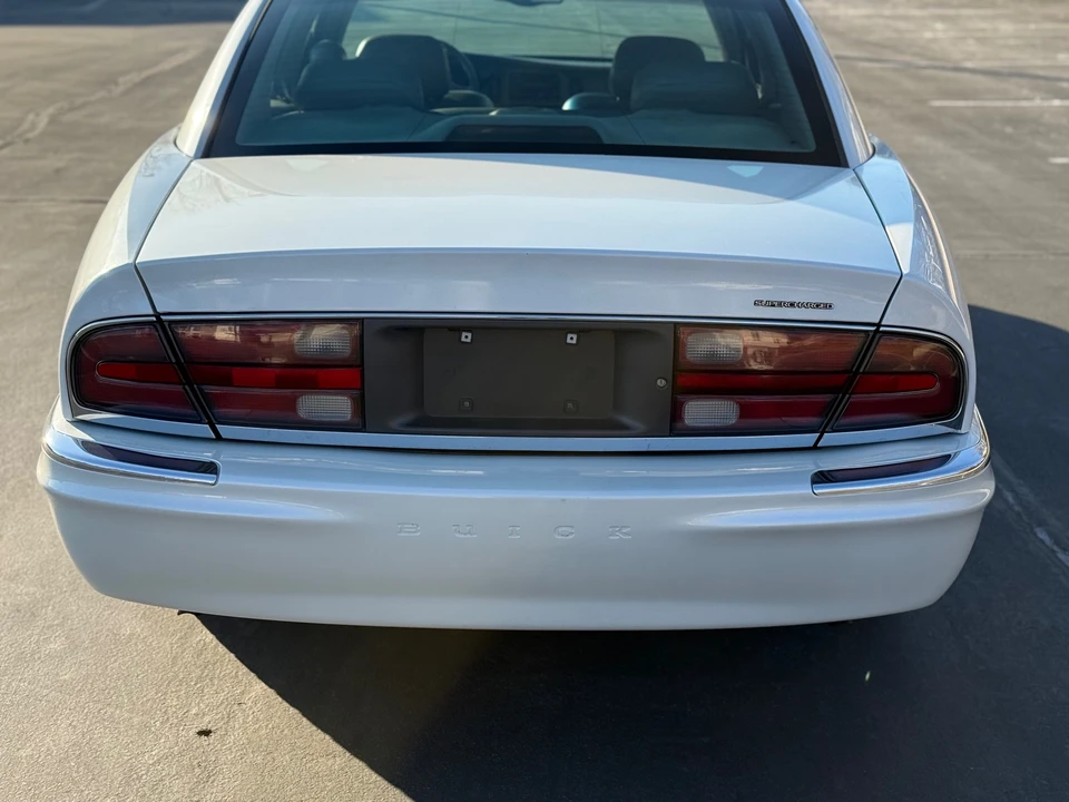 2000 Buick Park Avenue - Image 15 of 31