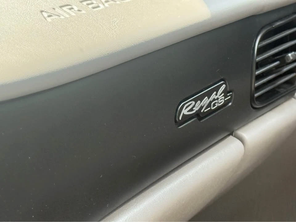 2000 Buick Regal - Image 12 of 20