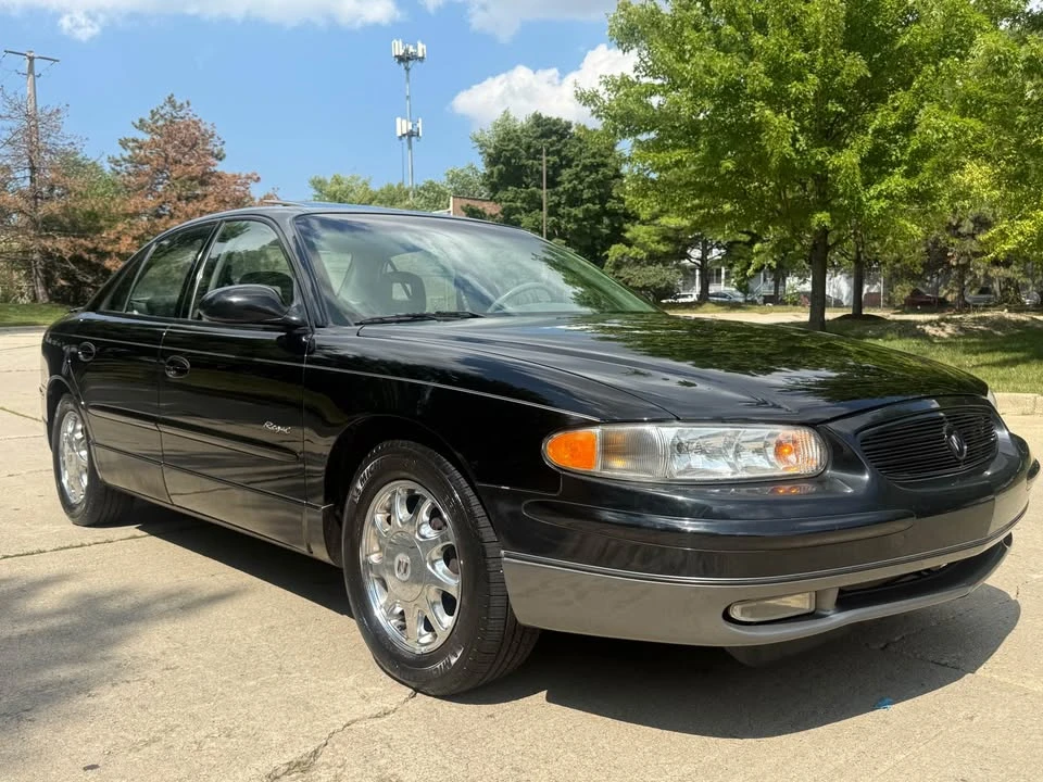 2000 Buick Regal - Image 17 of 20