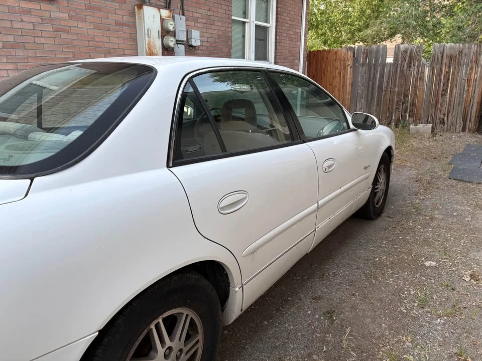 2000 Buick Regal - Image 3 of 11