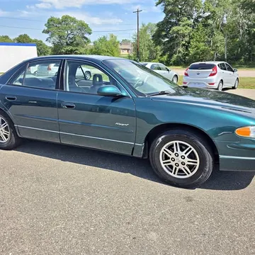 2000 Buick Regal LS Sedan 4D