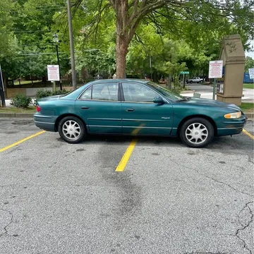 2000 Buick Regal LS Sedan 4D