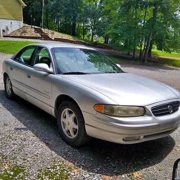 2000 Buick Regal LS Sedan 4D