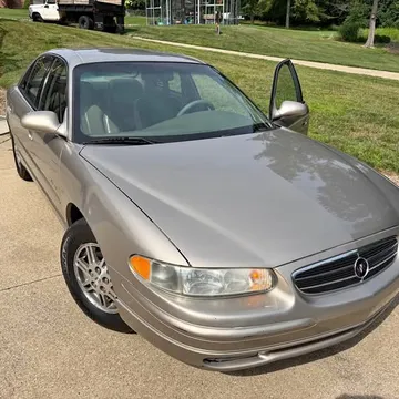 2000 Buick Regal LS Sedan 4D