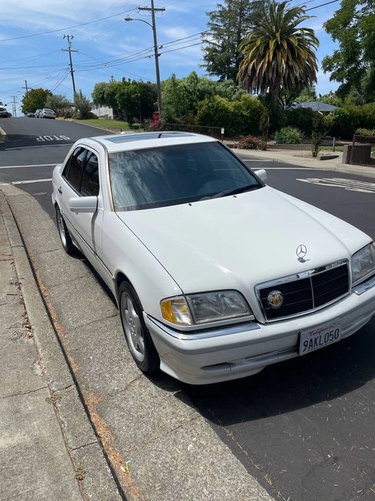 2000 Mercedes-Benz W202 C-Class - Image 2 of 2