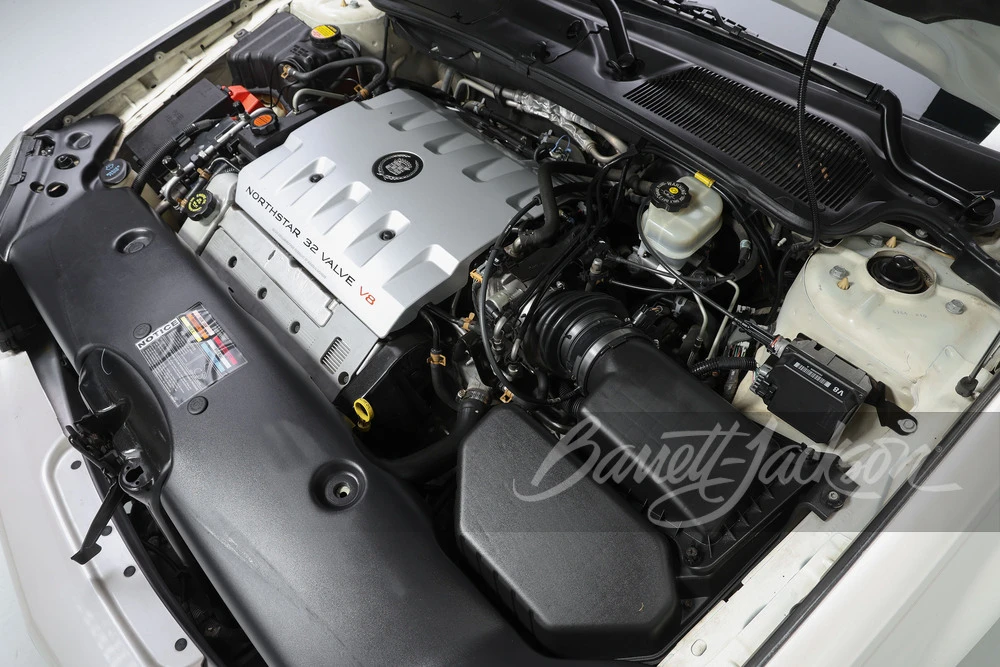 2000 Cadillac DeVille 8th Gen - Image 3 of 31