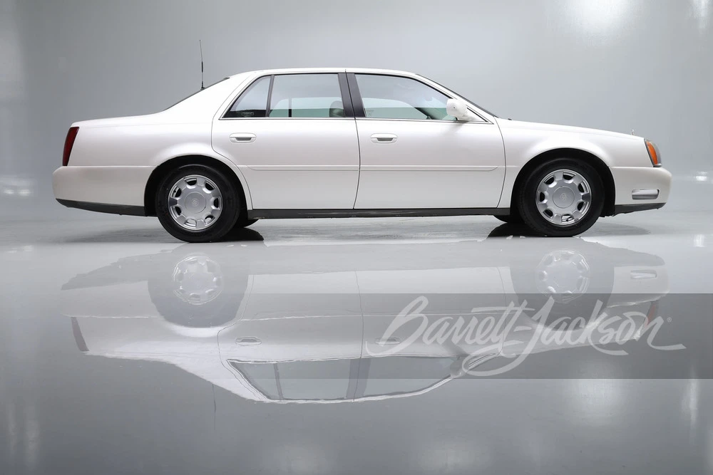 2000 Cadillac DeVille 8th Gen - Image 9 of 31