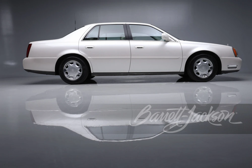 2000 Cadillac DeVille 8th Gen - Image 13 of 31