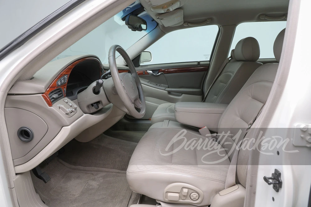 2000 Cadillac DeVille 8th Gen - Image 15 of 31