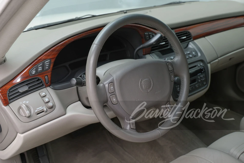 2000 Cadillac DeVille 8th Gen - Image 18 of 31