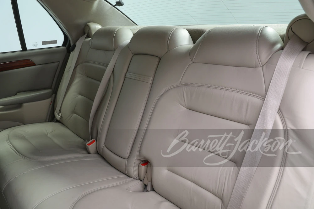 2000 Cadillac DeVille 8th Gen - Image 21 of 31
