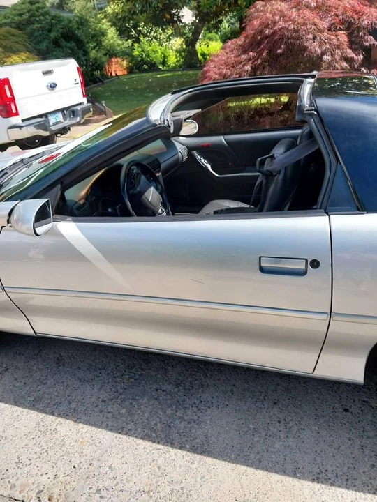 2000 Chevrolet Camaro SS 4th Gen - Image 5 of 16