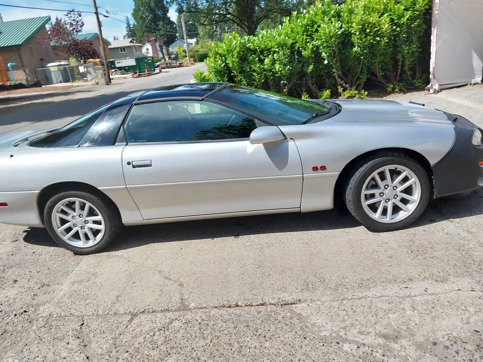 2000 Chevrolet Camaro SS 4th Gen - Image 8 of 16