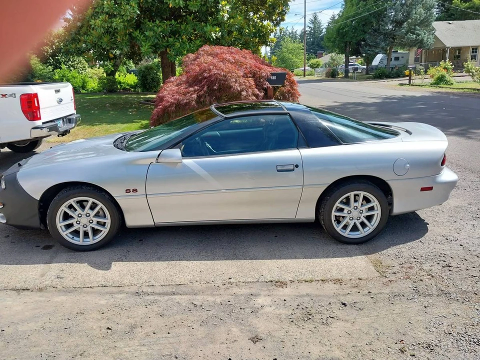 2000 Chevrolet Camaro SS 4th Gen - Image 7 of 16