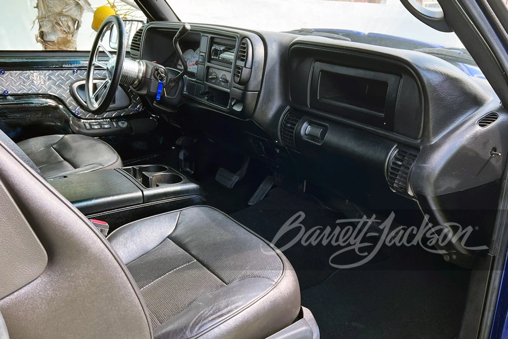 2000 Chevrolet Silverado 1st Gen - Image 3 of 6