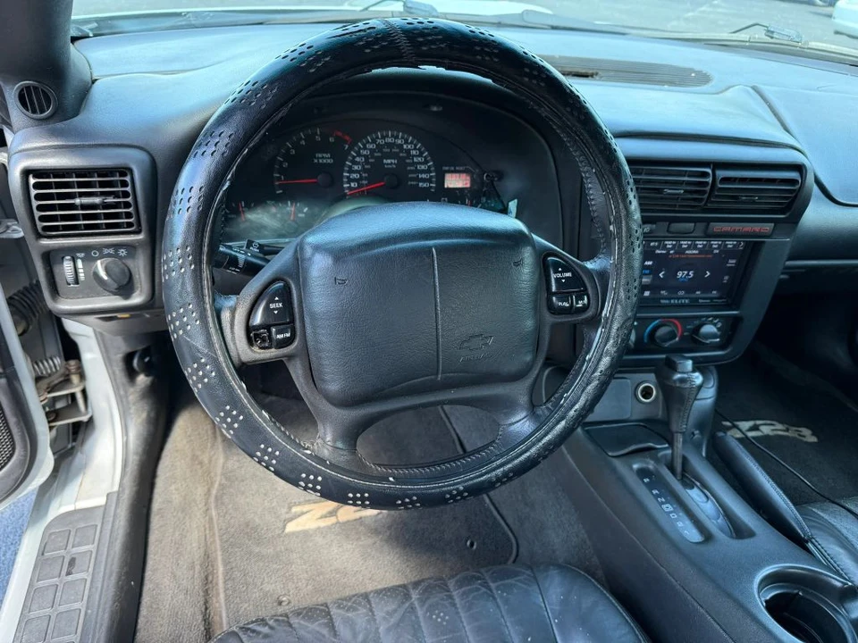 2000 Chevrolet Camaro 4th Gen - Image 17 of 29
