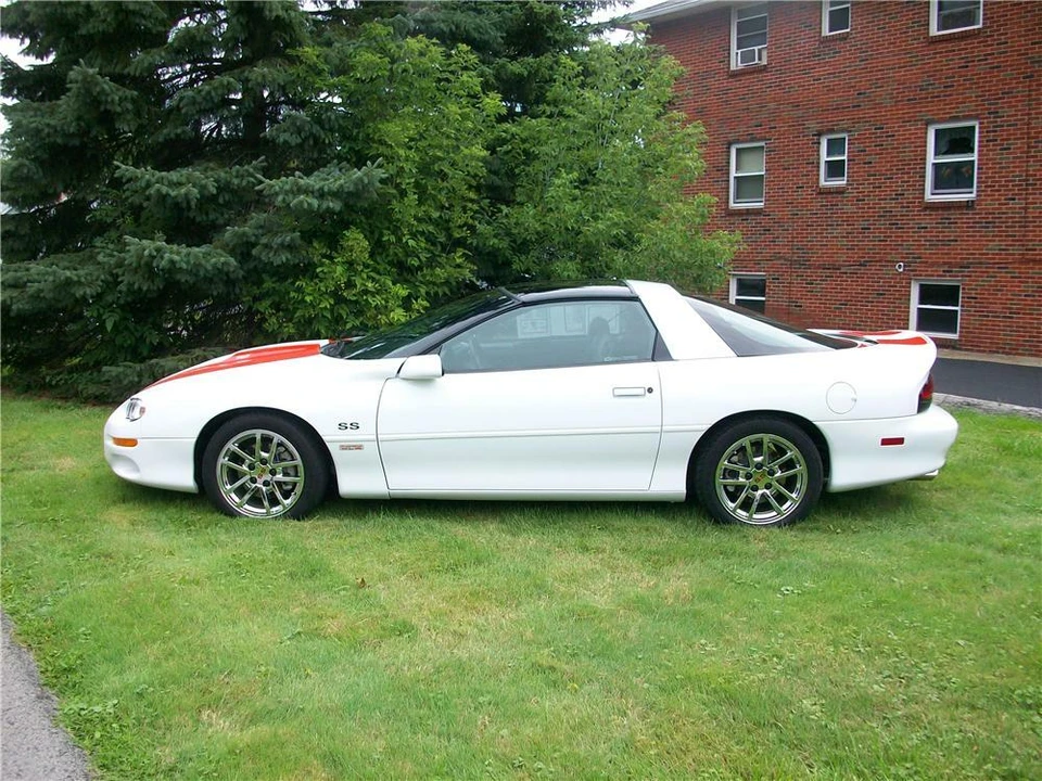 2000 Chevrolet Camaro 4th Gen - Image 4 of 4