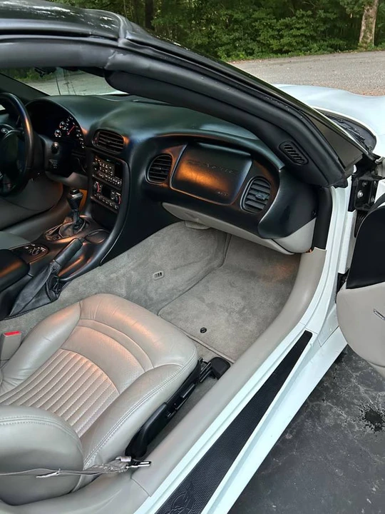 2000 Chevrolet Corvette C5 - Image 2 of 20