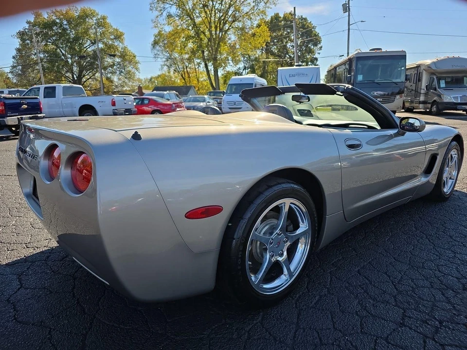 2000 Chevrolet Corvette C5 - Image 2 of 12
