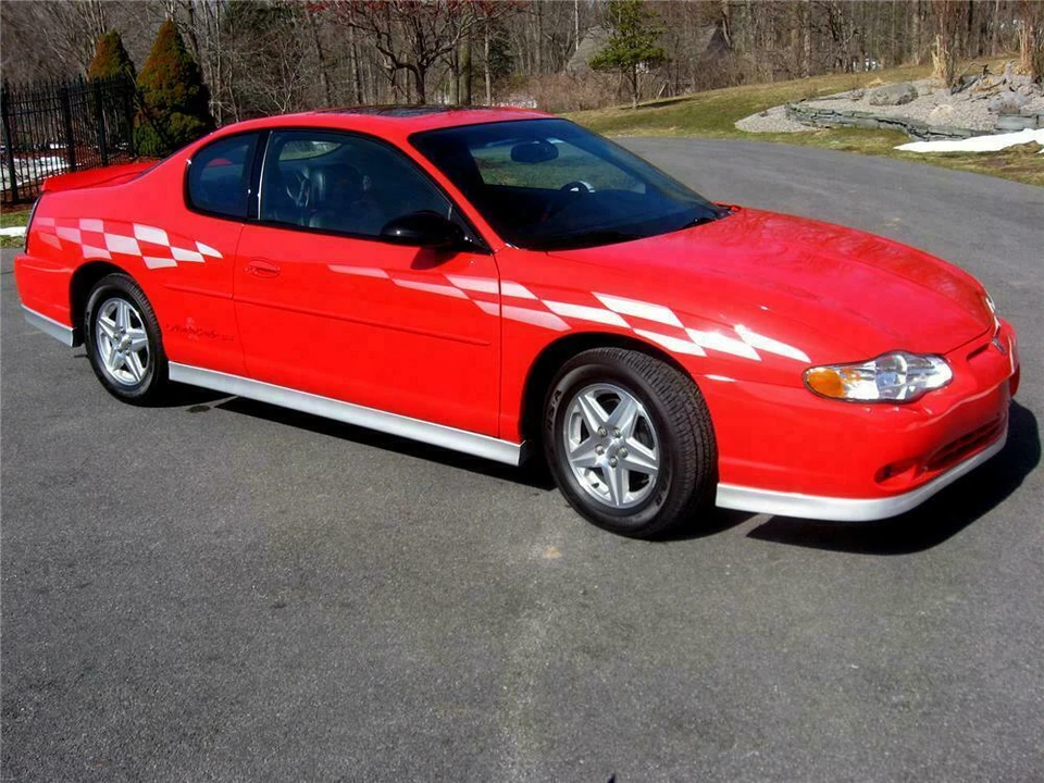2000 Chevrolet Monte Carlo 6th Gen - Image 2 of 4