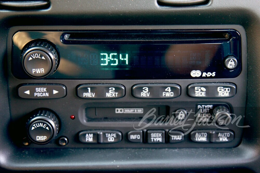 2000 Chevrolet Monte Carlo 6th Gen - Image 9 of 26