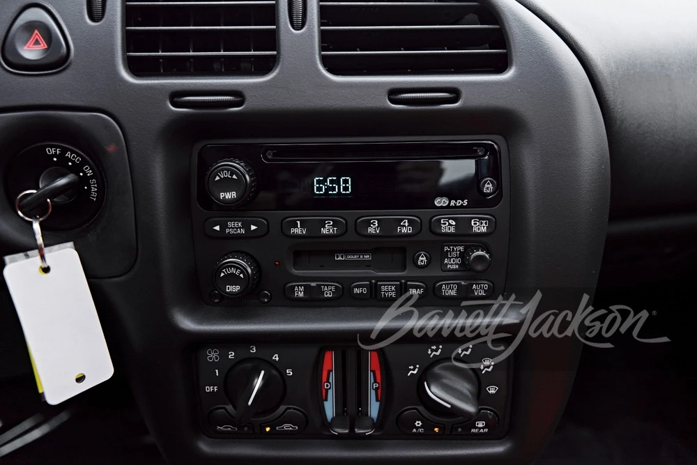 2000 Chevrolet Monte Carlo 6th Gen - Image 8 of 31
