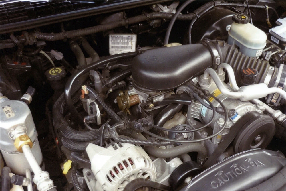 2000 Chevrolet S-10 - Image 3 of 5