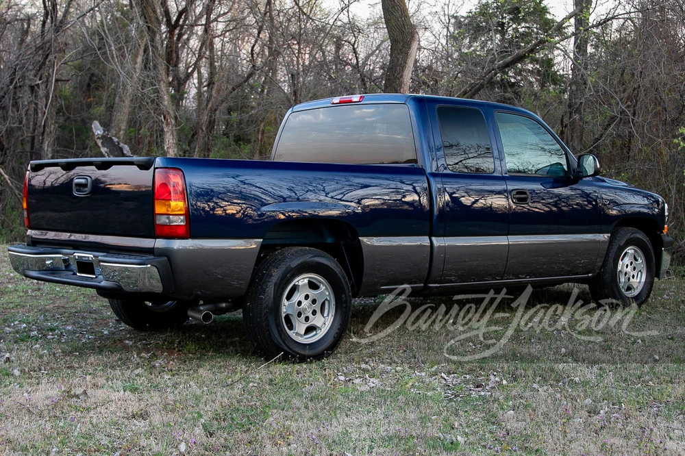 2000 Chevrolet Silverado 1st Gen - Image 2 of 16