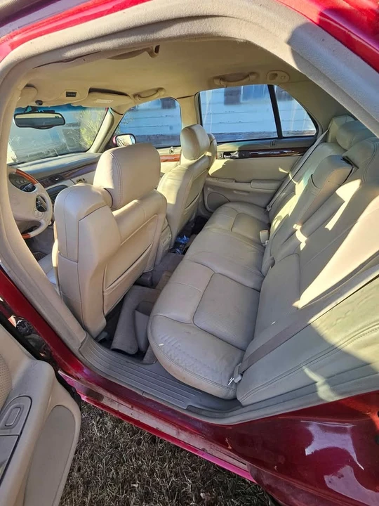 2000 Cadillac - Image 4 of 7