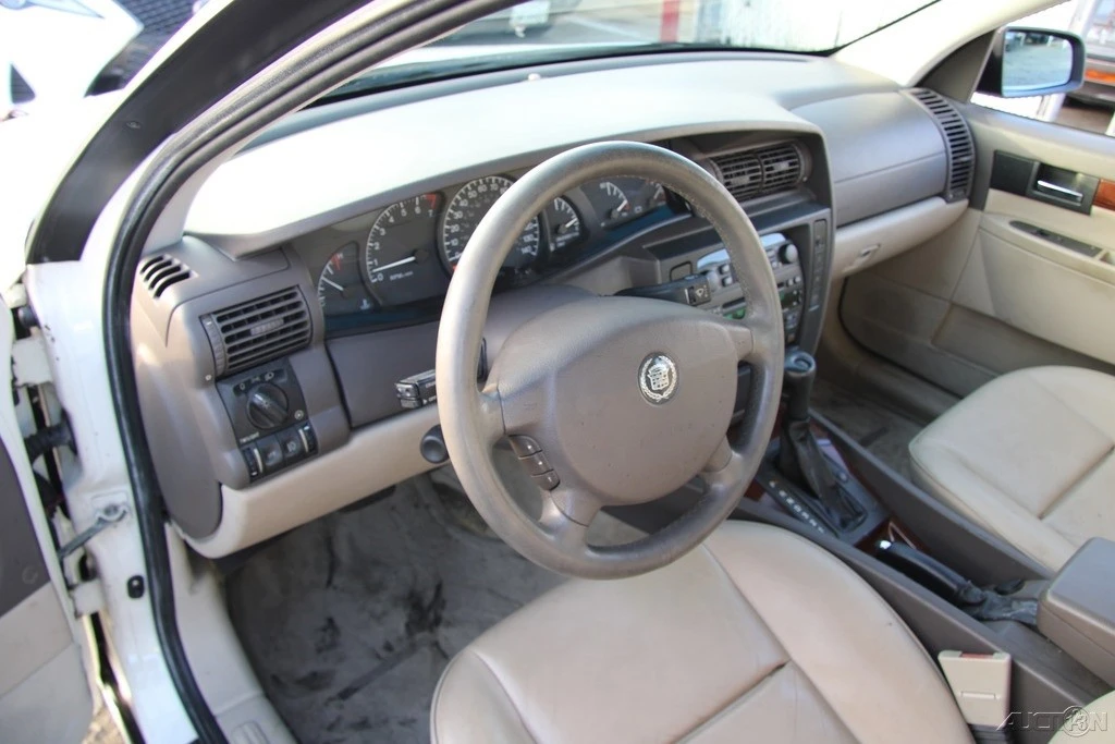 2000 Cadillac Catera - Image 14 of 21