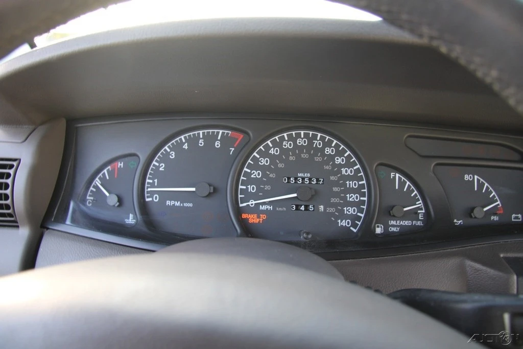 2000 Cadillac Catera - Image 15 of 21