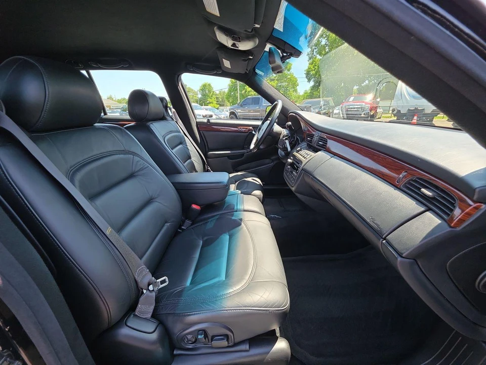 2000 Cadillac DeVille 8th Gen - Image 8 of 31