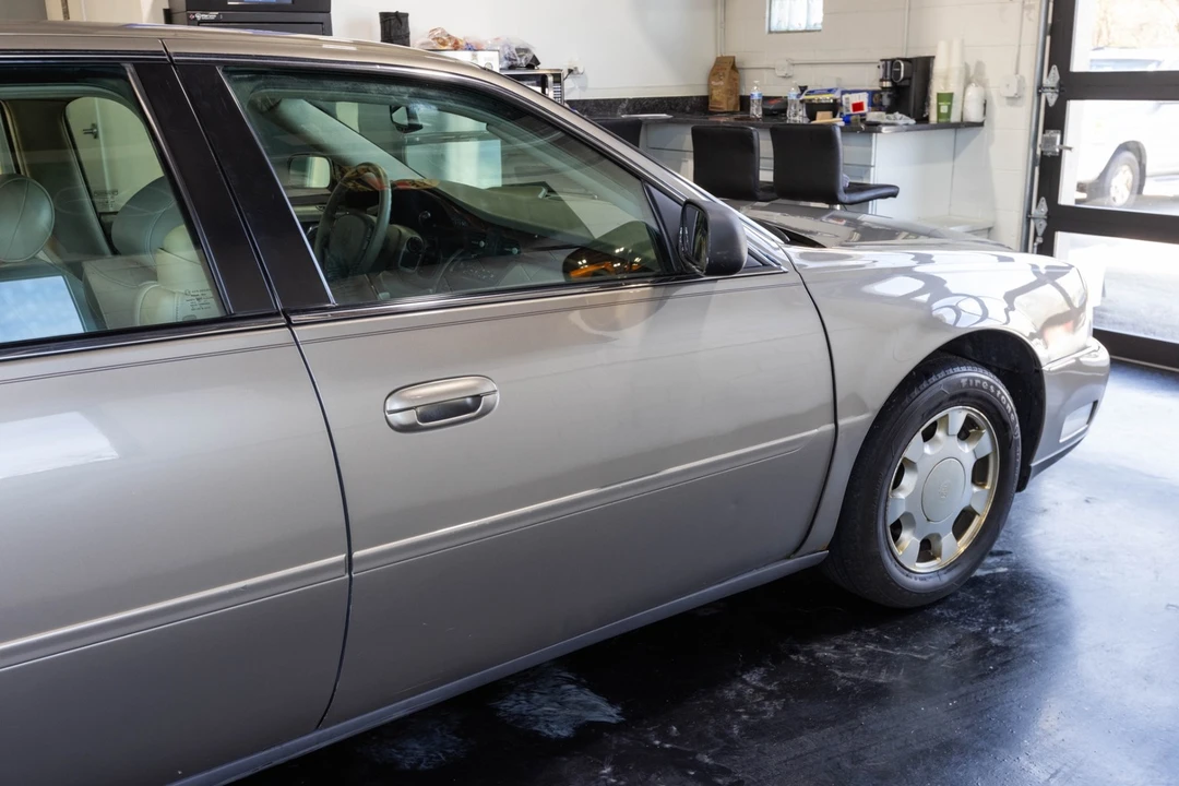 2000 Cadillac DeVille 8th Gen - Image 10 of 31