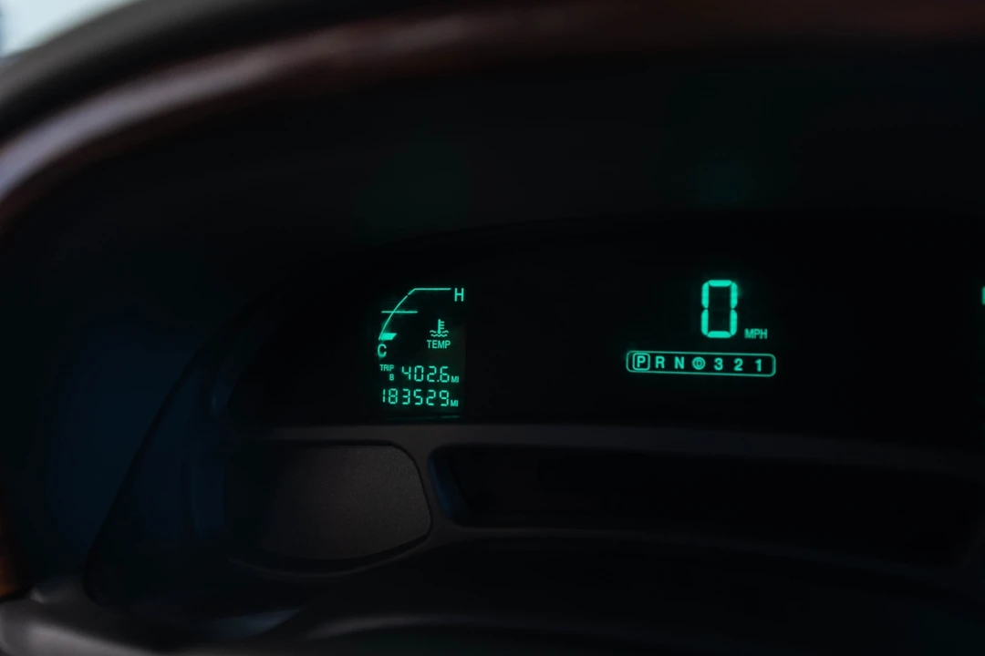 2000 Cadillac DeVille 8th Gen - Image 20 of 31