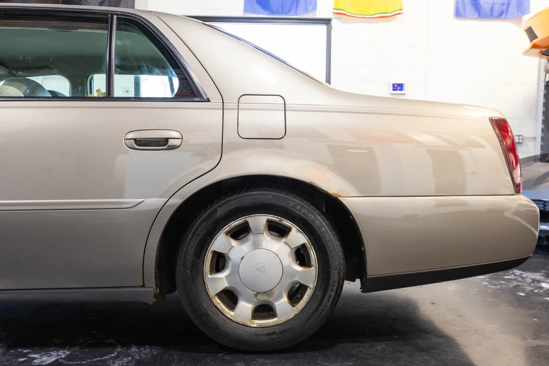 2000 Cadillac DeVille 8th Gen - Image 7 of 31