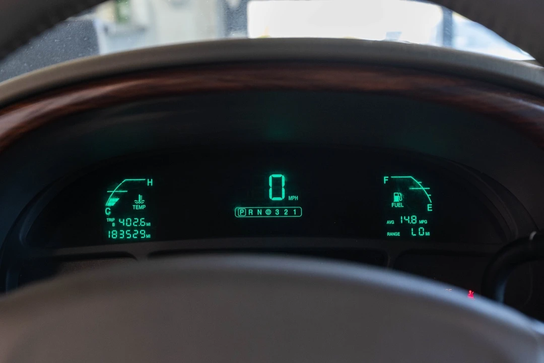 2000 Cadillac DeVille 8th Gen - Image 25 of 31