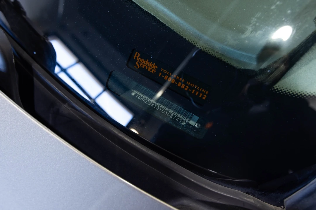 2000 Cadillac DeVille 8th Gen - Image 15 of 31