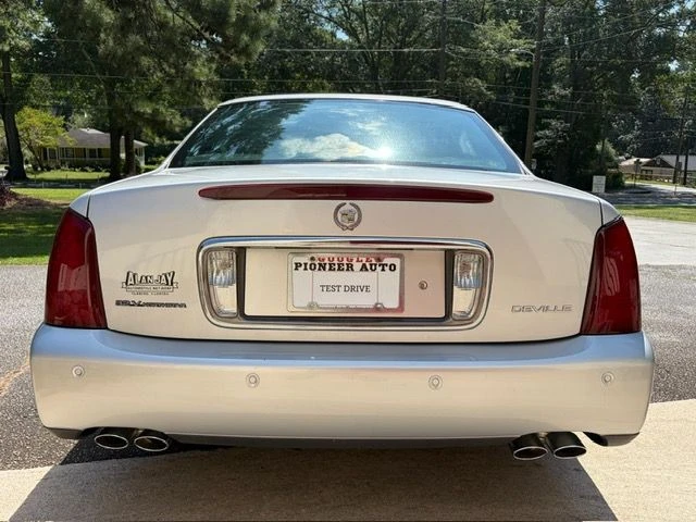 2000 Cadillac DeVille 8th Gen - Image 2 of 31