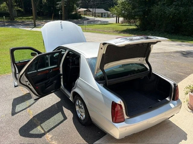 2000 Cadillac DeVille 8th Gen - Image 10 of 31