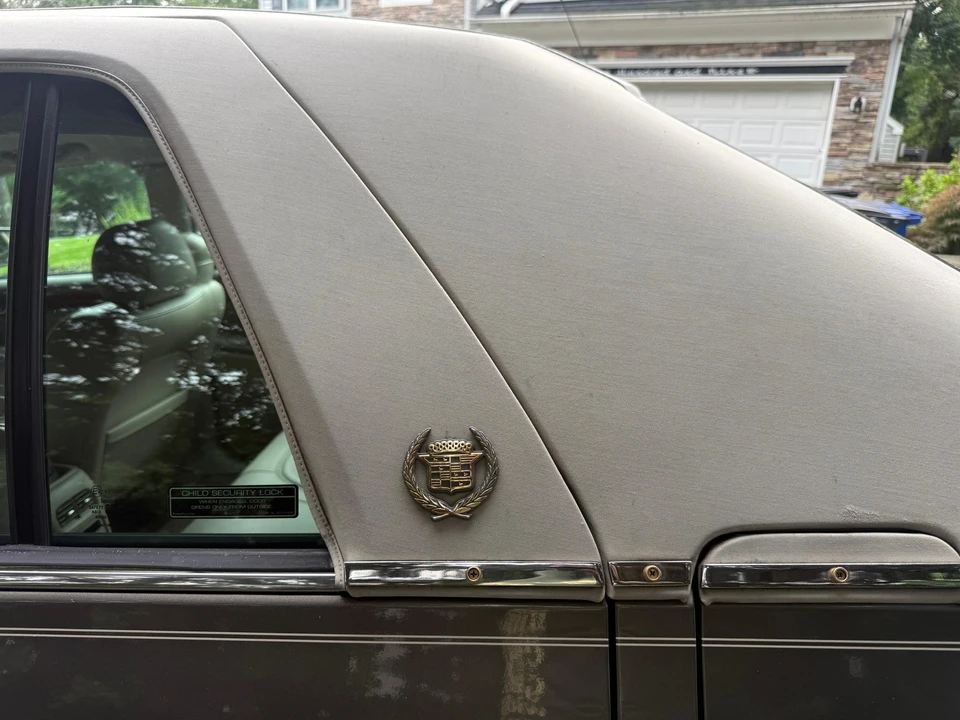 2000 Cadillac DeVille 8th Gen - Image 20 of 31