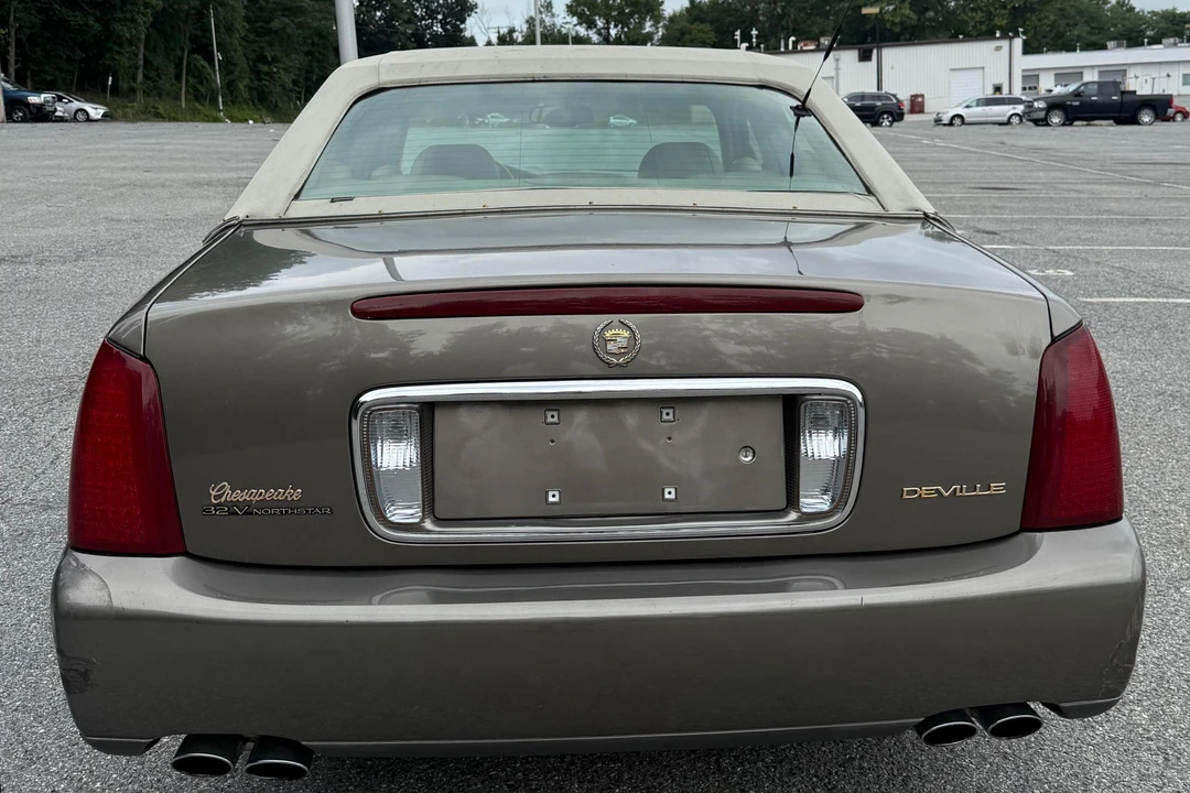2000 Cadillac DeVille 8th Gen - Image 5 of 31